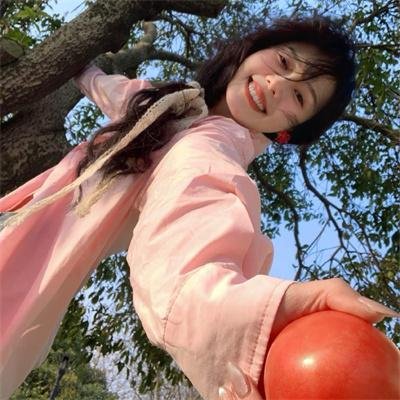 美女冷静我只是个电工